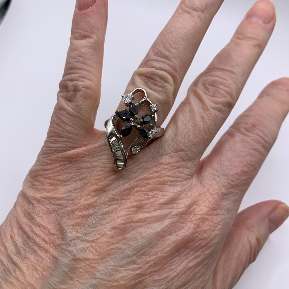 Unique Vintage Silver Plated Tourmaline & Quartz Flower Ring - Picture 3 of 4